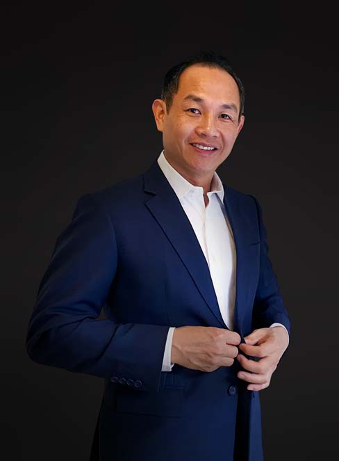 <span>Adrian Pang</span><br>SVP, PRODUCT MANAGEMENT